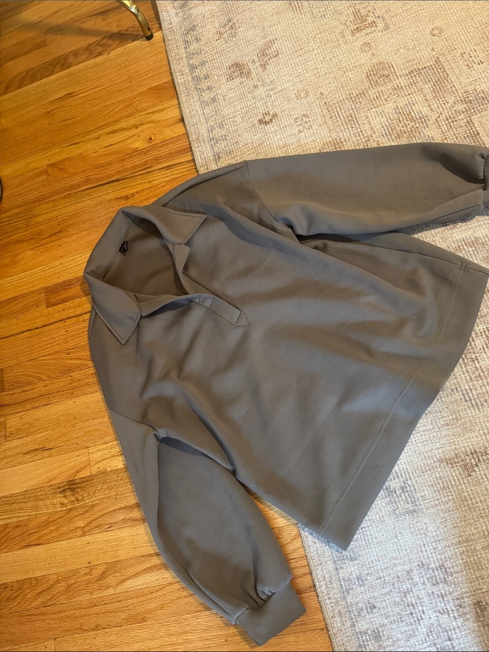 Collared oversized pullover